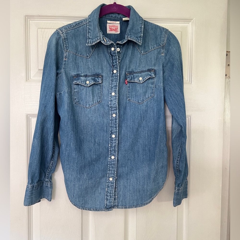 Levi's Ladies Blue Denim Pearl Snap Button-Up Shirt